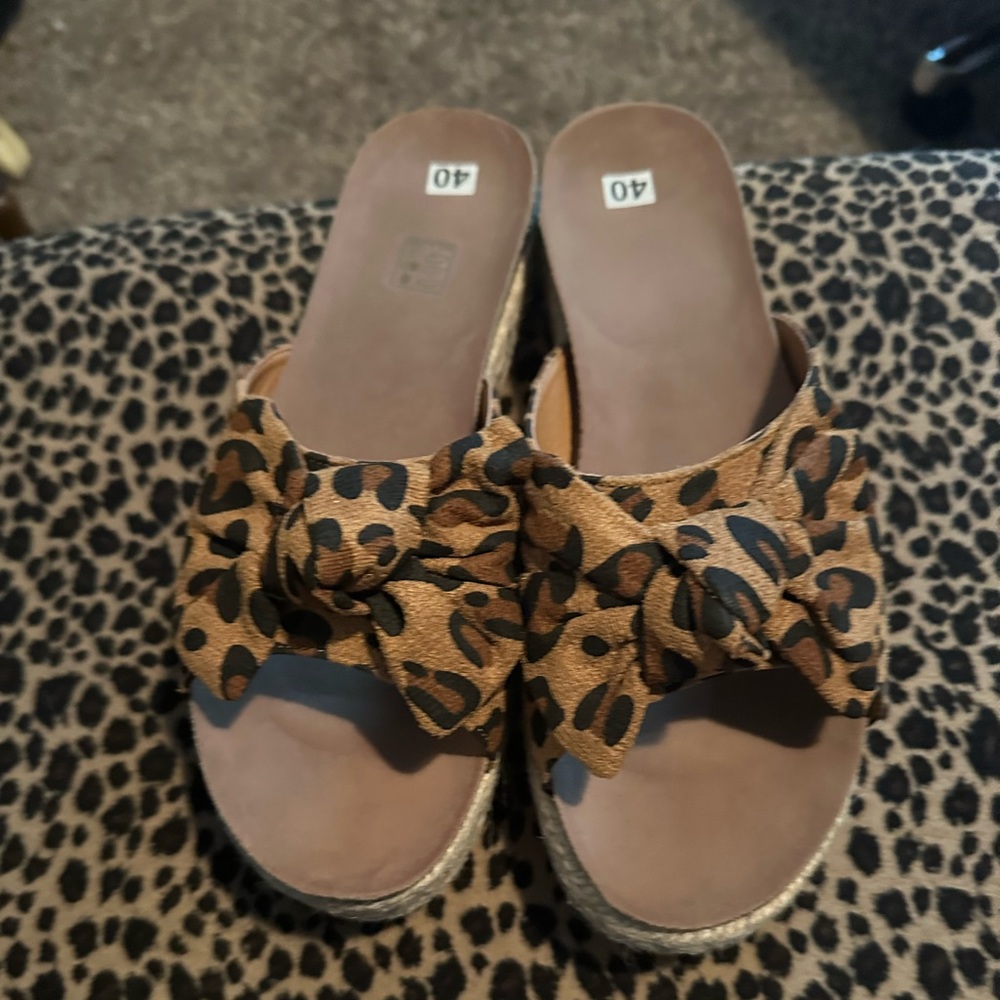 Leopard sandals